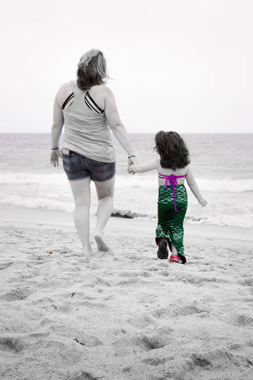 toddler-birthday-beach-portrait-aunt